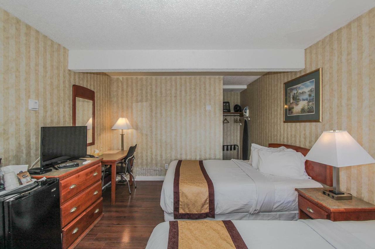 YYC Canadas Best Value Inn Chinook Station מראה חיצוני תמונה